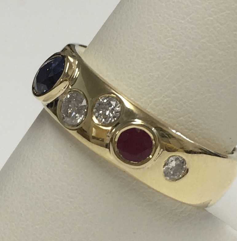 Gold band ring 2025 with stones